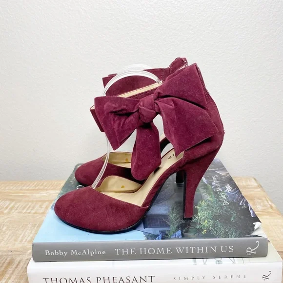 torrid maroon D’Orsay bow capped toe heels size